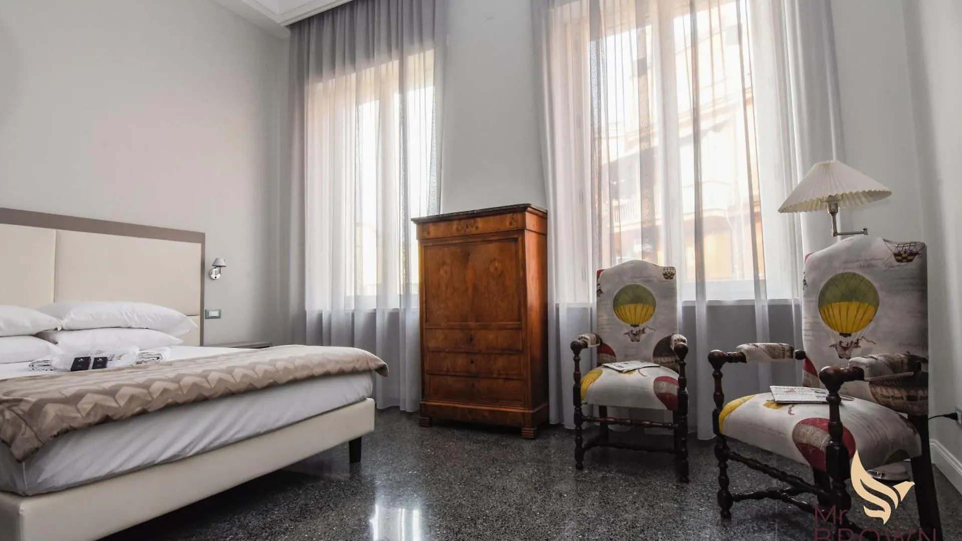 Mrbrown - Luxury Vaticano Home Rom